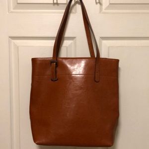 Iswee tote. Brown